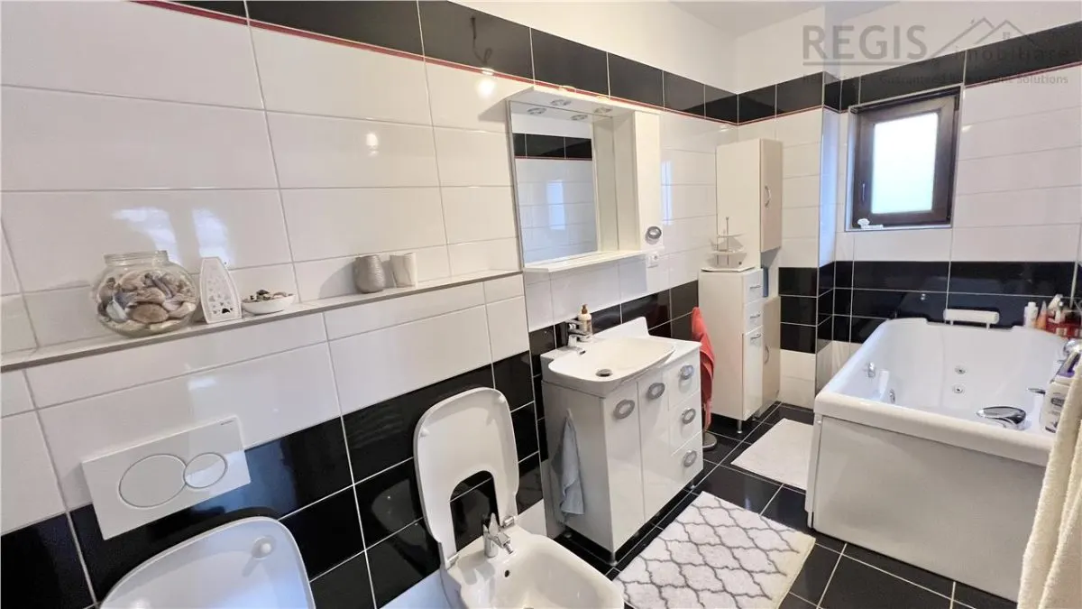 Casa individuala cu 5 camere, 270 mp, Tractorul - zona Coresi - foto 19