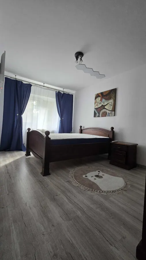 Apartament 2 camere decomandat, renovat Tractorul - foto 2
