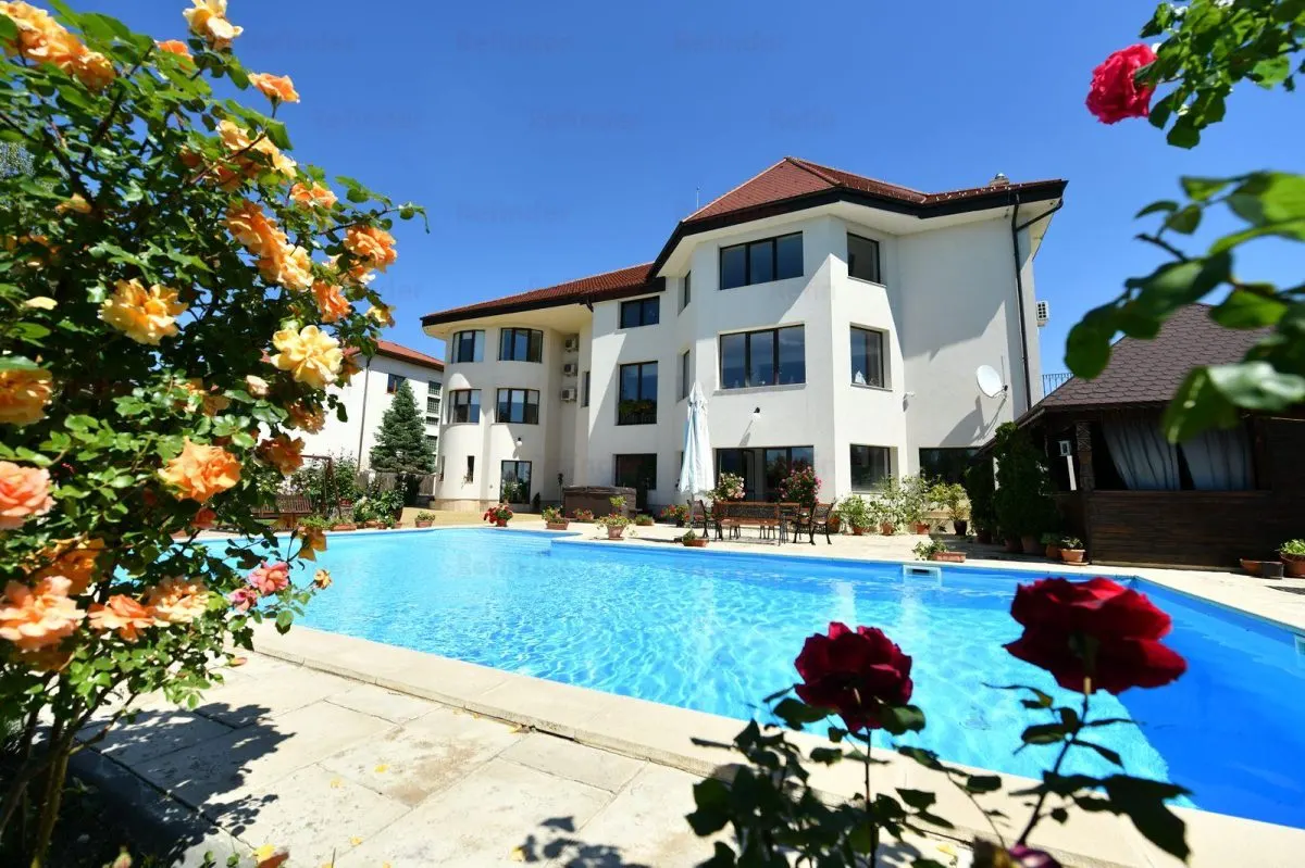 Vanzare vila lux D+P+E teren 3718 mp | piscina interioara si exterioara | Baneasa - Sisesti - Romatsa - foto 1