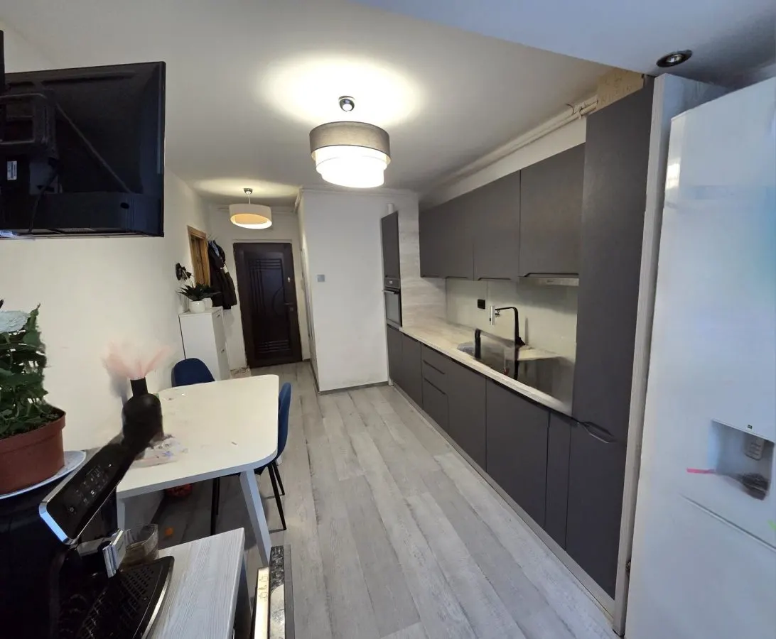 Apartament 2 camere etajul 2 zona Grivitei - foto 2