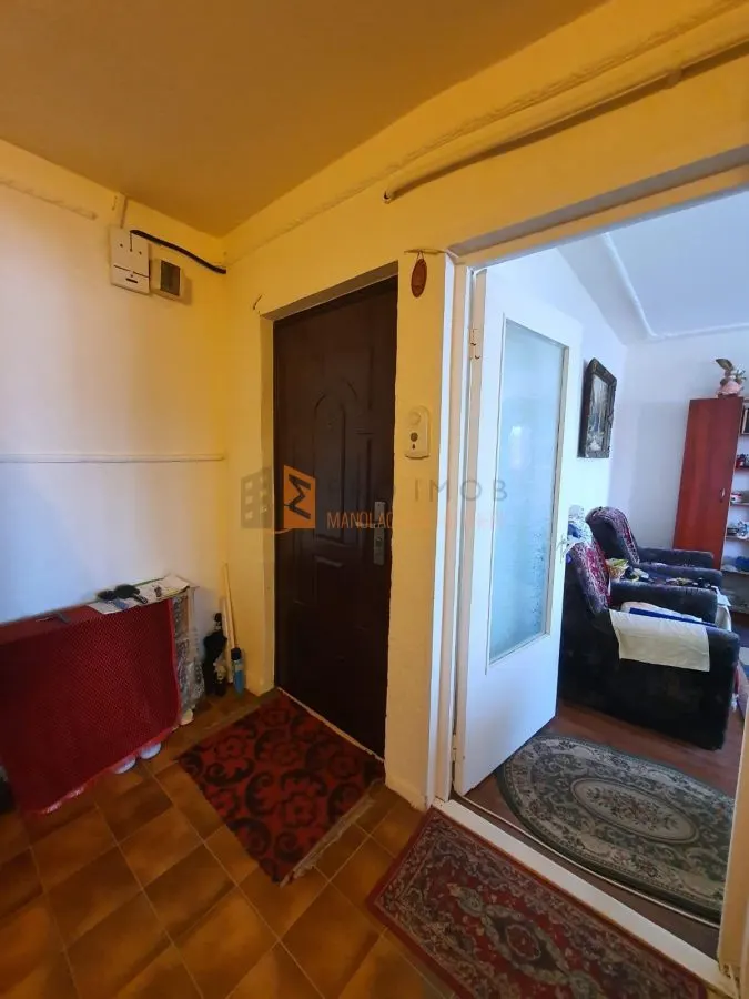Apartament 3 camere cf1 decomandat zona Brosteni - foto 4