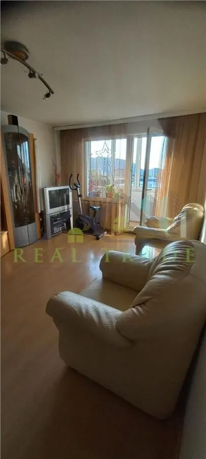Apartament 4 camere decomandat zona Noua- Lacurilor - foto 1