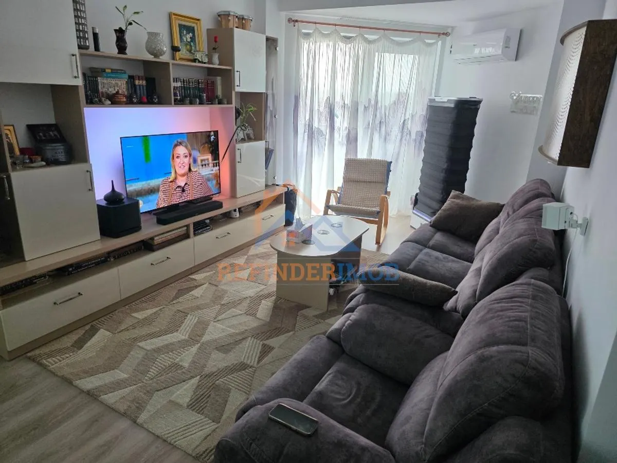 Premium 3 camere 95 mp Bloc 2024 Parcare & Boxa _13 Septembrie - foto 1
