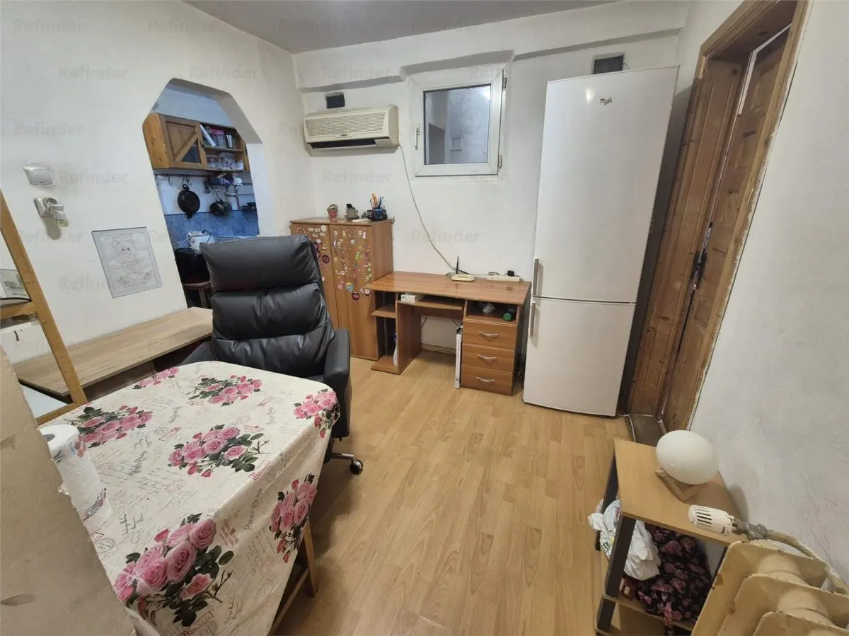 Vanzare apartament 2 camere | Titan | Codrii Neamtului | etaj 7/10 | renovat | bloc 1978 | - foto 6