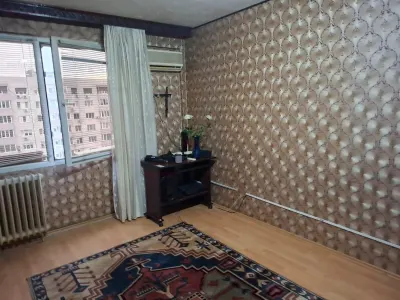 vanzare apartament 2 camere | Salajan  | metrou N Grigorescu | bloc stradal | 1978 | reabilitat | etaj 9/10 | pozitie exceptionala | vedere frumoasa| - foto 1