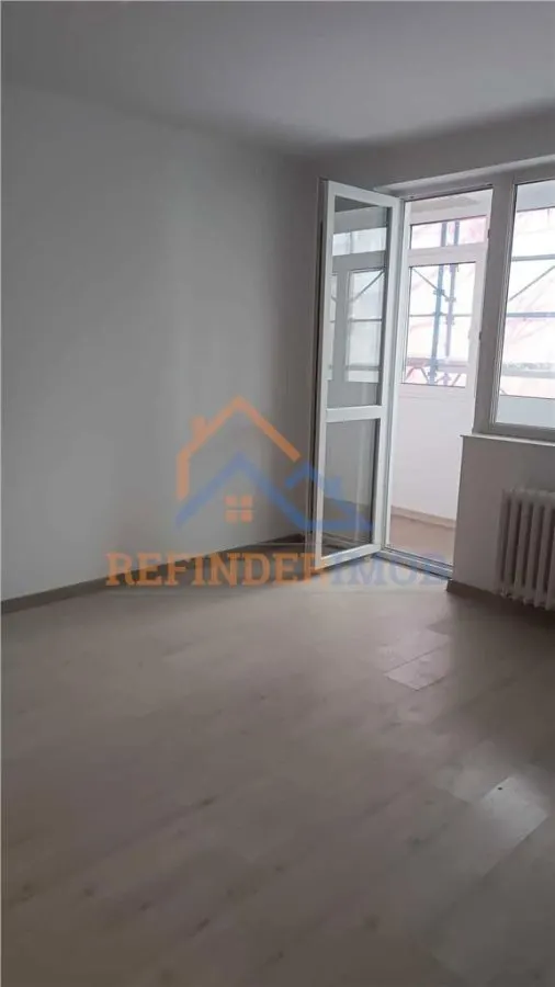 Vanzare apartament renovat complet balcon mare - Brancoveanu - foto 3