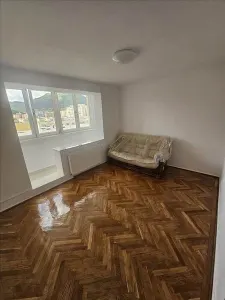 Vanzare apartament 4 camere decomandat etaj intermediar Astra, Brasov - foto 3