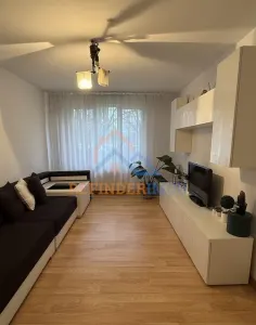 Apartament de vanzare cu 3 camere, zona Titan - foto 1