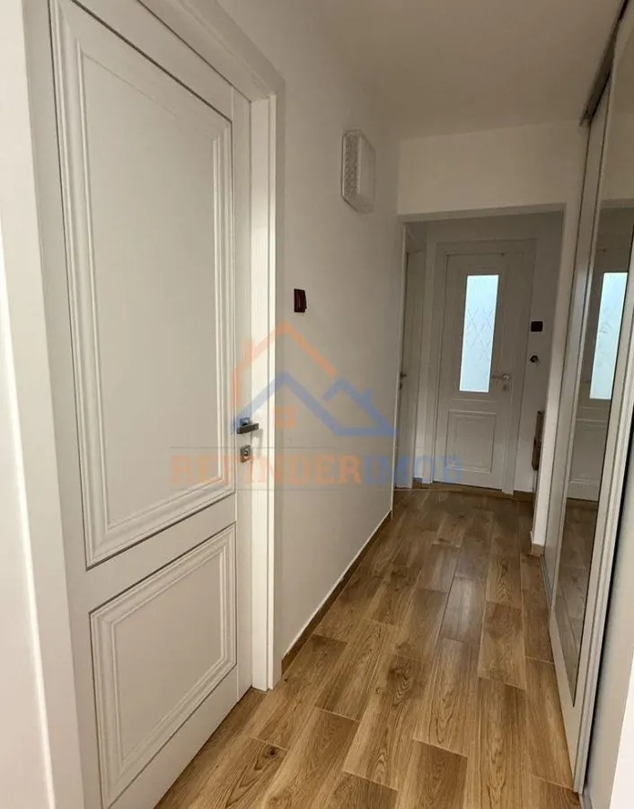 Apartament de vanzare cu 3 camere, zona Titan - foto 15