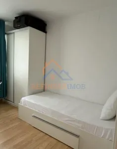 Apartament de vanzare cu 3 camere, zona Titan - foto 4