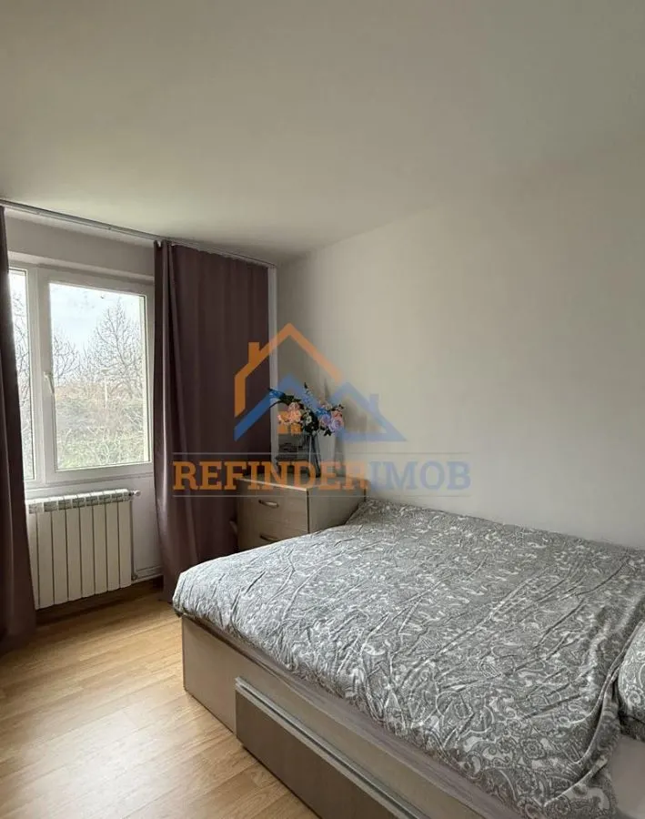Apartament de vanzare cu 3 camere, zona Titan - foto 6
