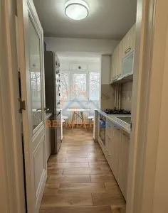 Apartament de vanzare cu 3 camere, zona Titan - foto 8