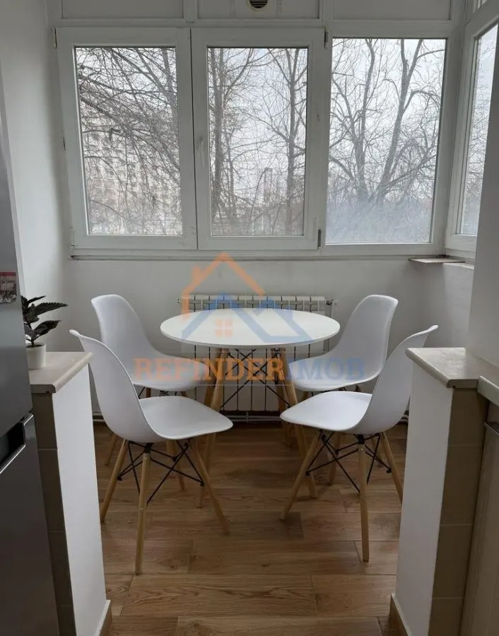 Apartament de vanzare cu 3 camere, zona Titan - foto 10