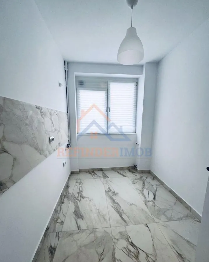 Apartament de vanzare cu 3 camere, Titan - Piata Minis - foto 6