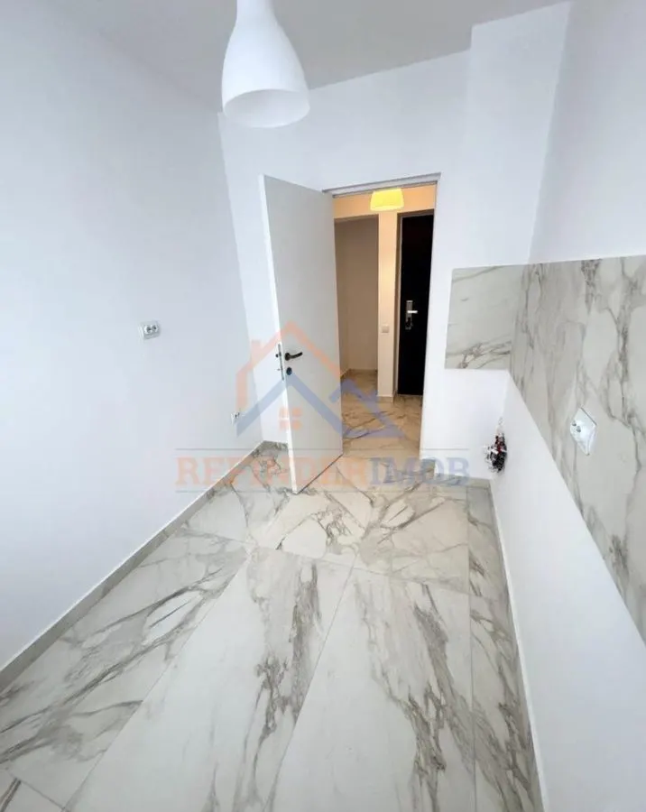 Apartament de vanzare cu 3 camere, Titan - Piata Minis - foto 7