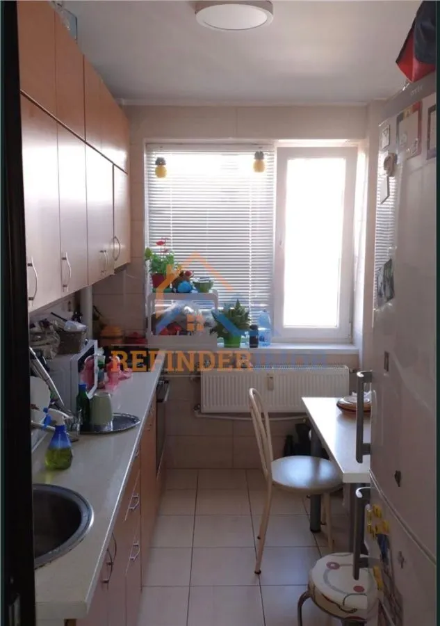Apartament de vanzare cu 2 camere, zona Titan - Piata Minis - foto 5