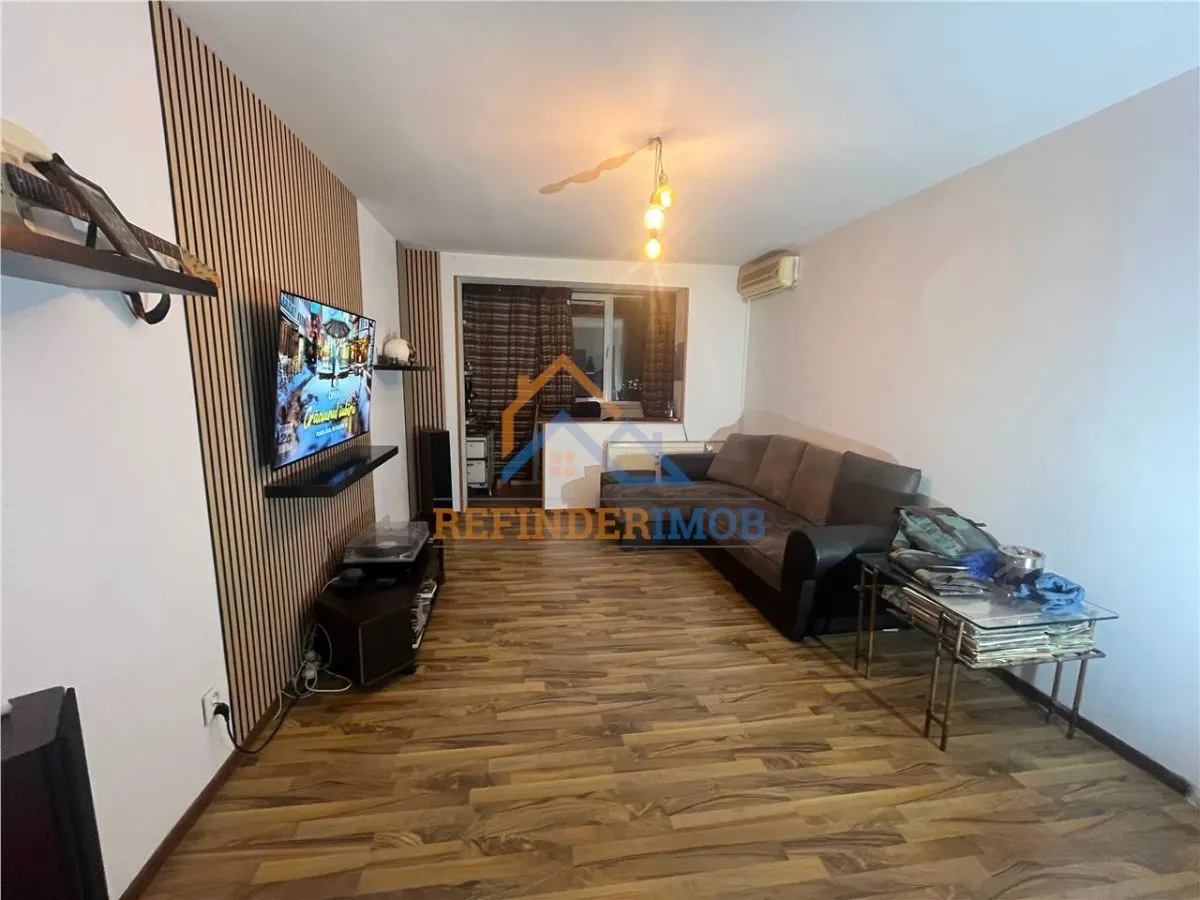 Apartament de vanzare cu 2 camere, zona Baba Novac - foto 1