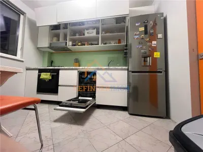 Apartament de vanzare cu 2 camere, zona Baba Novac - foto 3