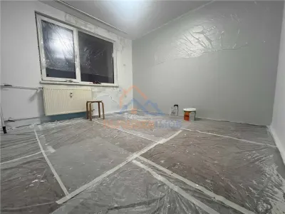 Apartament de vanzare cu 2 camere, zona Baba Novac - foto 8