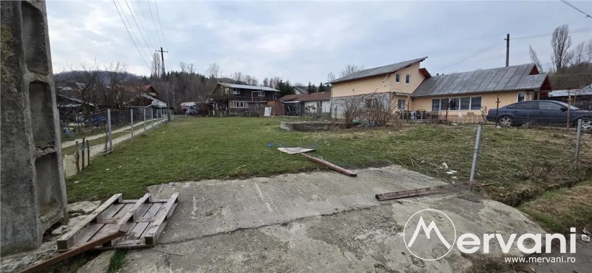 Teren intravilan 617 mp de vânzare în Breaza - foto 1
