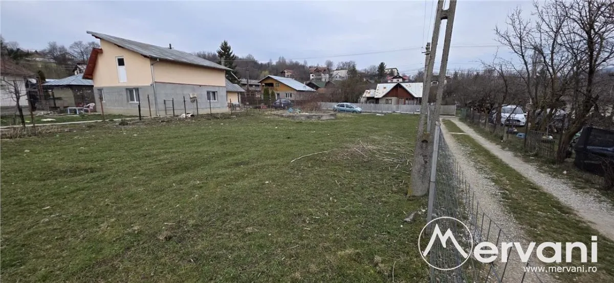 Teren intravilan 617 mp de vânzare în Breaza - foto 3