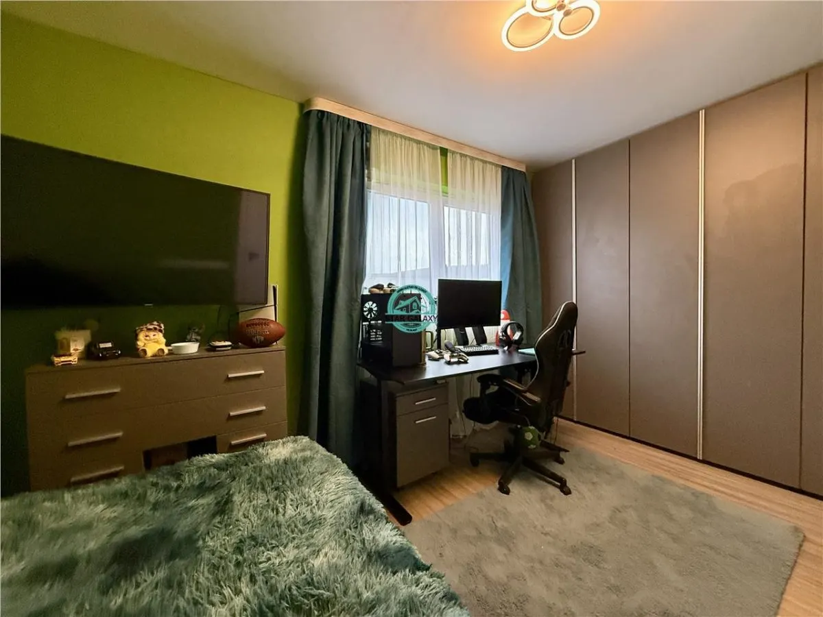 Casa cu 4 camere de vanzare, moderna, teren 360 mp in Livezeni - foto 14