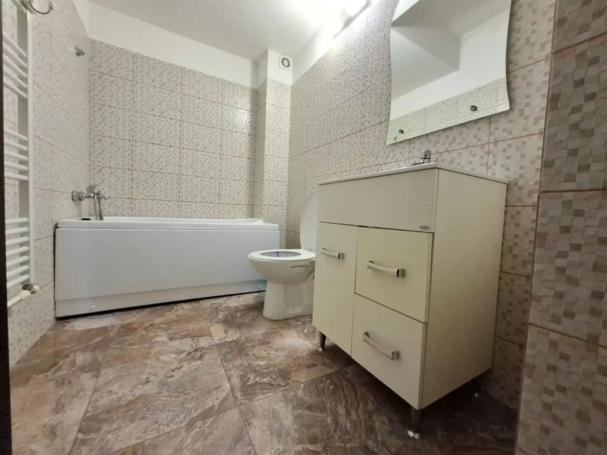 Liber apartament 1 camera, bloc 2018,  Nicolina, 2 minute de Belvedere, mobilat - foto 14