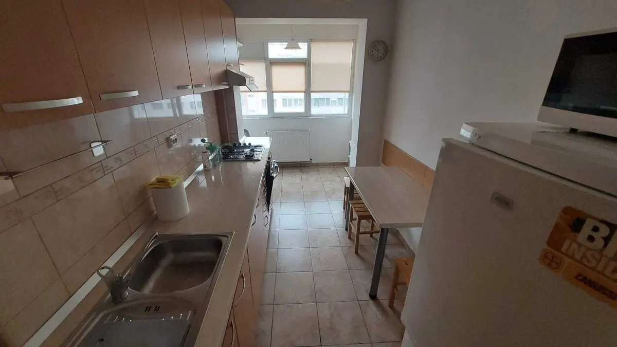 Apartament de vanzare cu 2 camere mobilat 52 mp Podul Ros 103.000 euro - foto 4