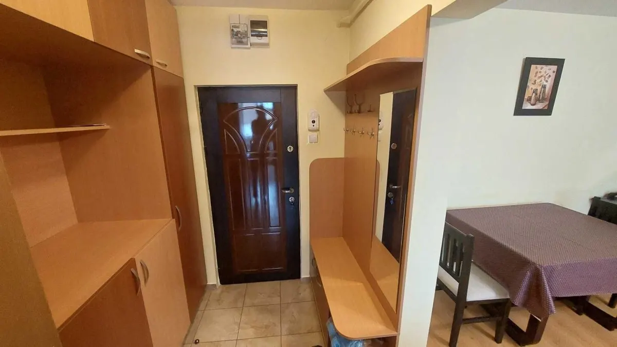 Apartament de vanzare cu 2 camere mobilat 52 mp Podul Ros 103.000 euro - foto 5