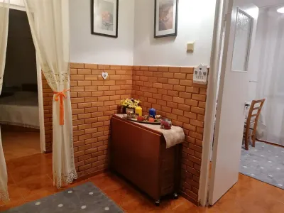 Apartament 2 camere - Zona Nicolina - 449 Euro - foto 12