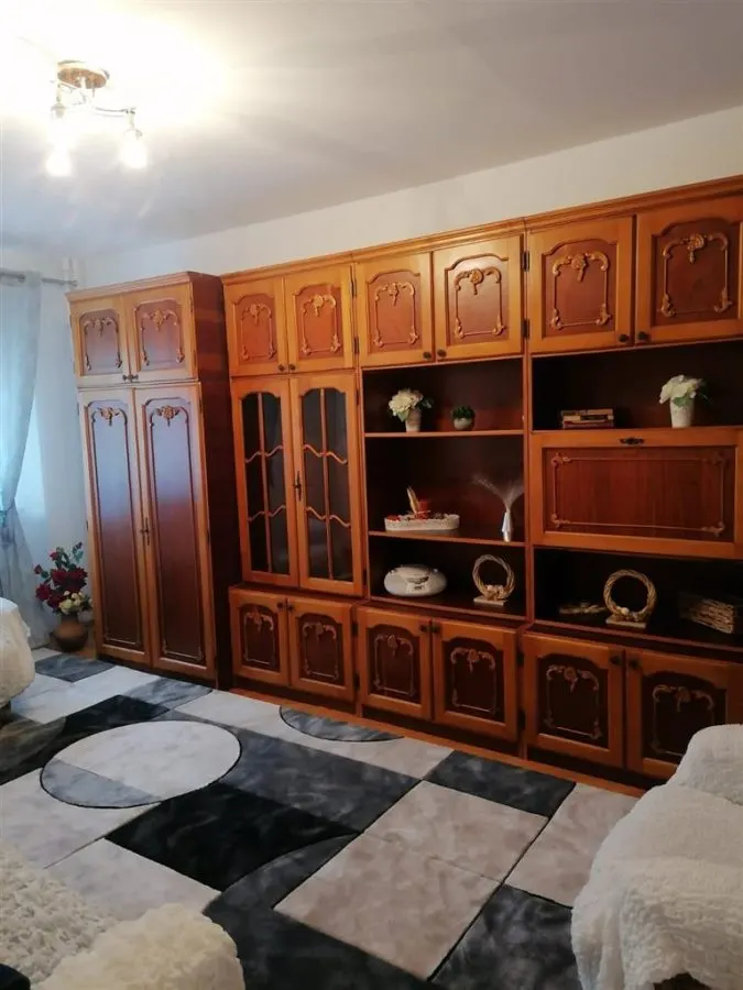 Apartament 2 camere - Zona Nicolina - 449 Euro - foto 7