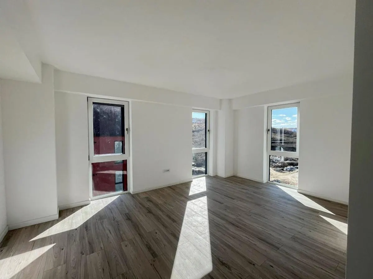 Apartament Premium cu 4 Camere în Bucium -263.426Euro cu TVA inclus - foto 2