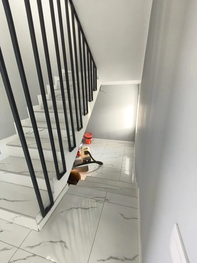 Casă Exclusivistă în Bucium - Finisaje Premium, 4 Camere - foto 5
