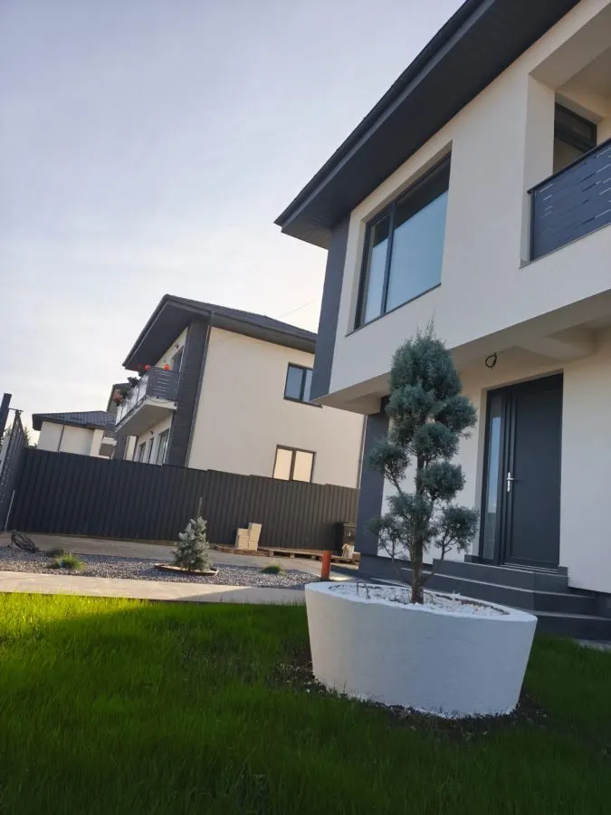 Casă Exclusivistă în Bucium - Finisaje Premium, 4 Camere - foto 6