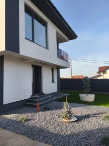 Casă Exclusivistă în Bucium - Finisaje Premium, 4 Camere - foto 7