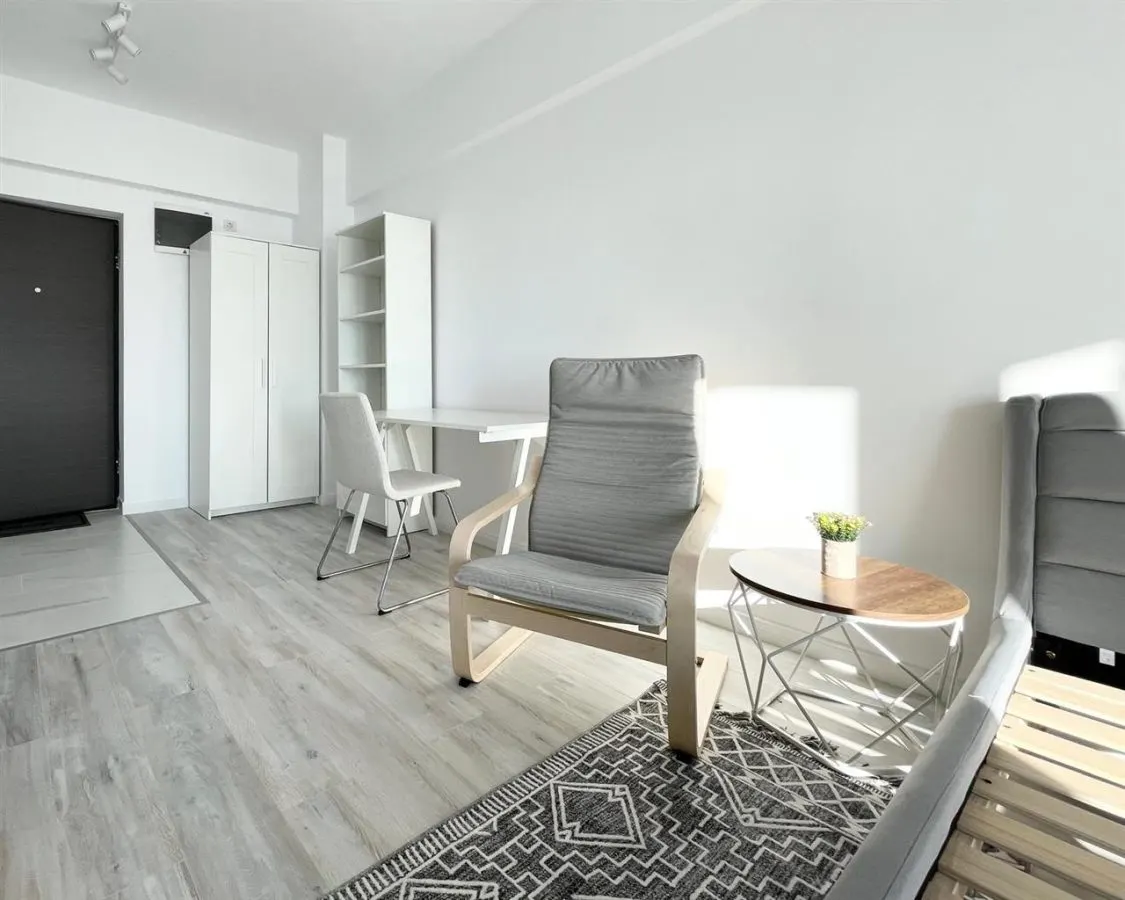 1 CAM CENTRU PALAS , PARCARE, UNIREA TOWERS - foto 8