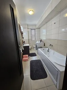 Bucium apartament 3 camere decomandat 145.000 euro - foto 11