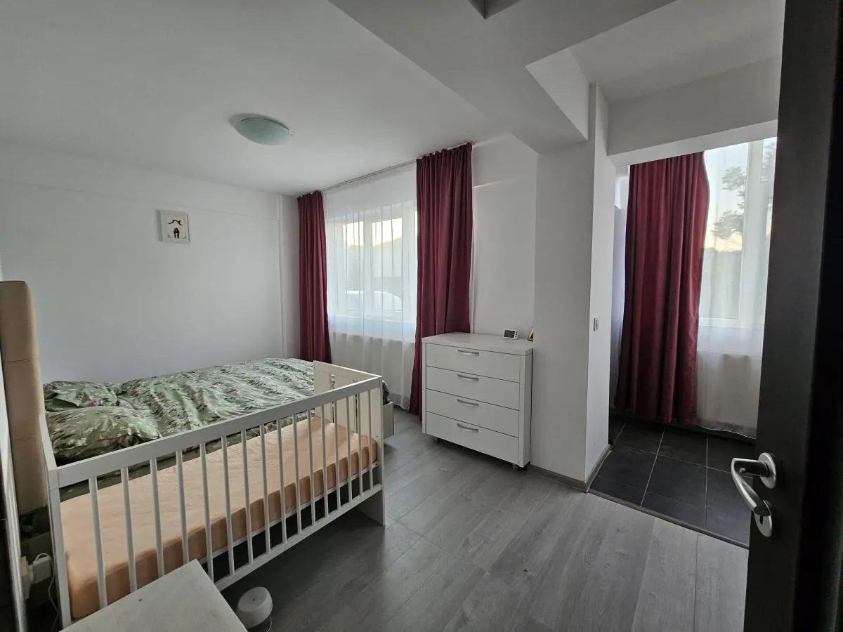 Bucium apartament 3 camere decomandat 145.000 euro - foto 5