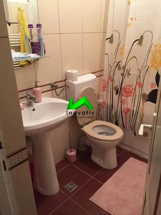 Apartament de inchiriat 3 camere Sibiu Cedonia - foto 2