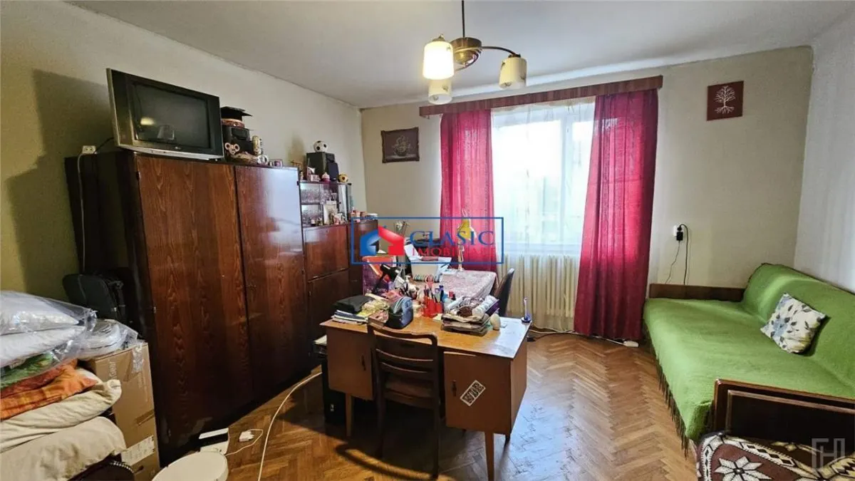 Vanzare casa individuala 5 camere in Andrei Muresanu- zona Hotel Ramada - foto 1