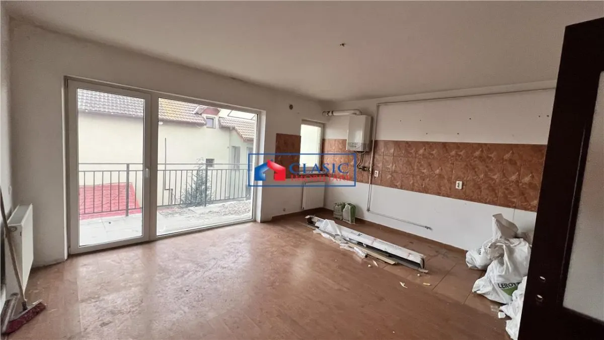 Vanzare apartament 2 camere bloc nou tip vila in Zorilor- zona strada Lunii - foto 1