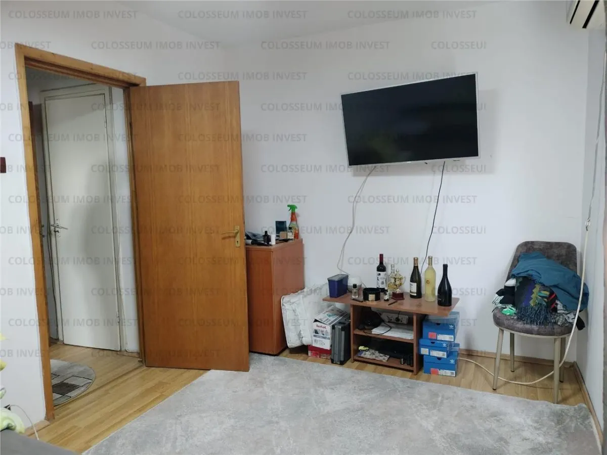 Apartament 2 camere, semidecomandat - zona Astra - foto 5