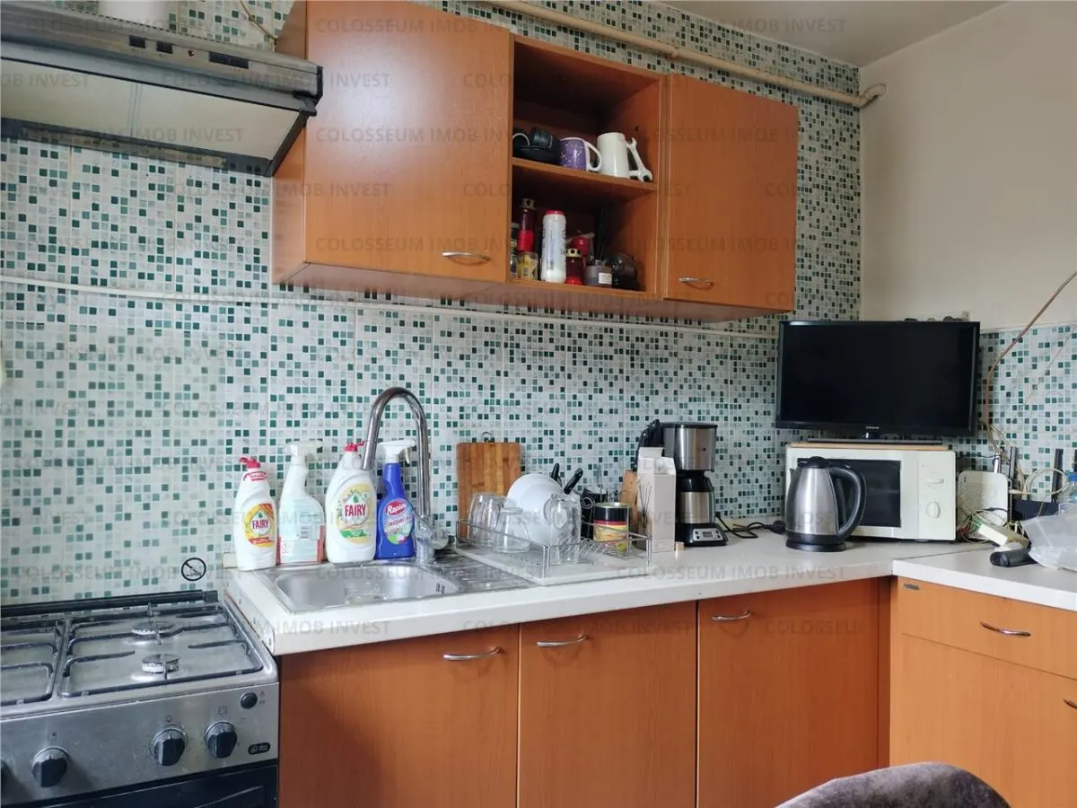Apartament 2 camere, semidecomandat - zona Astra - foto 7