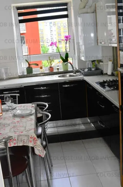 Apartament 2 camere, decomandat - zona Avantgarden 3 - foto 3
