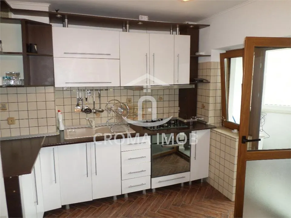 Vanzare apartament 2 camere  in Ploiesti, zona Ultracentrala - foto 10