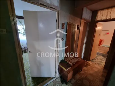CromaImob Vanzare apartament 3 camere, zona Cantacuzino, Ploiesti - foto 4