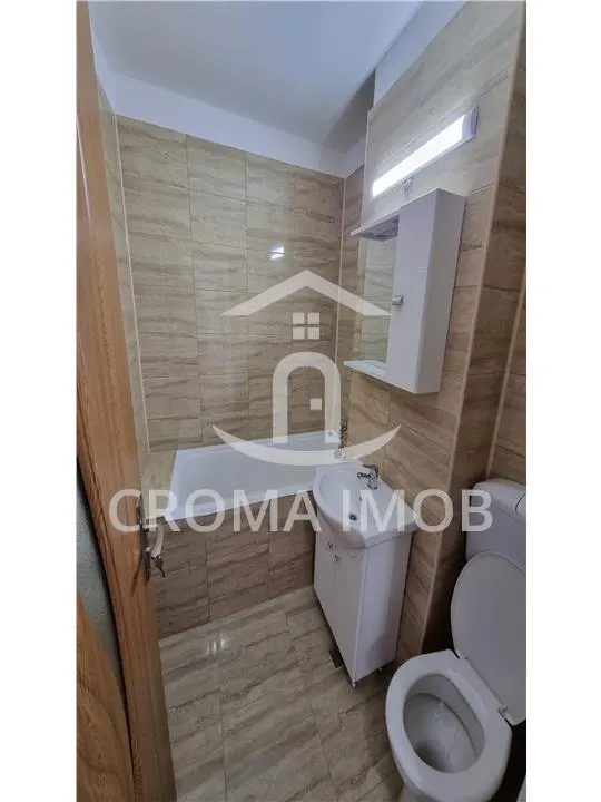 Vanzare apartament 2 camere, renovat, semidecomandat, Ploiesti, zona Nord - foto 11