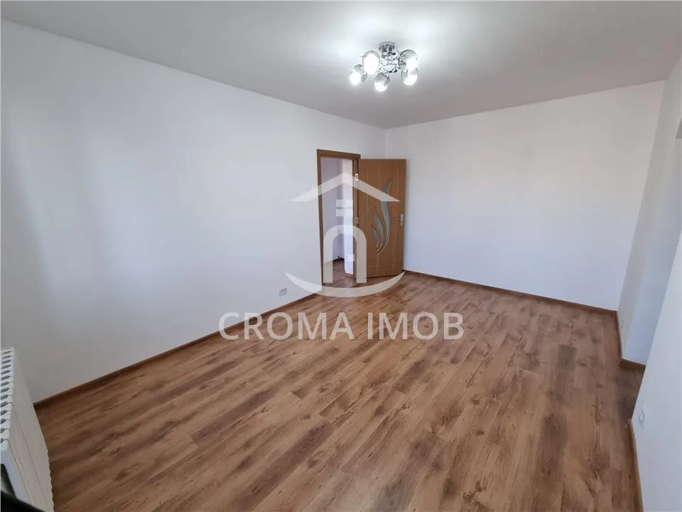 Vanzare apartament 2 camere, renovat, semidecomandat, Ploiesti, zona Nord - foto 3