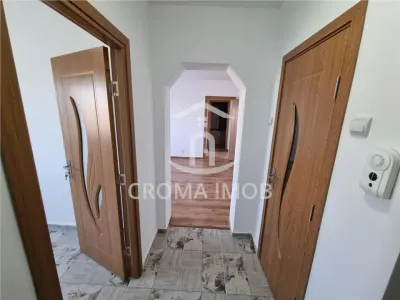 Vanzare apartament 2 camere, renovat, semidecomandat, Ploiesti, zona Nord - foto 4