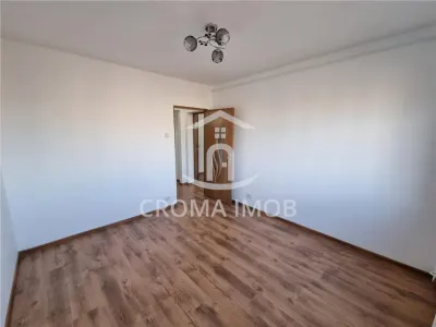 Vanzare apartament 2 camere, renovat, semidecomandat, Ploiesti, zona Nord - foto 9